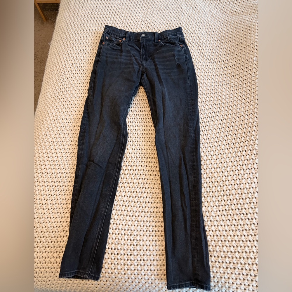 Black American Eagle skinny jeans